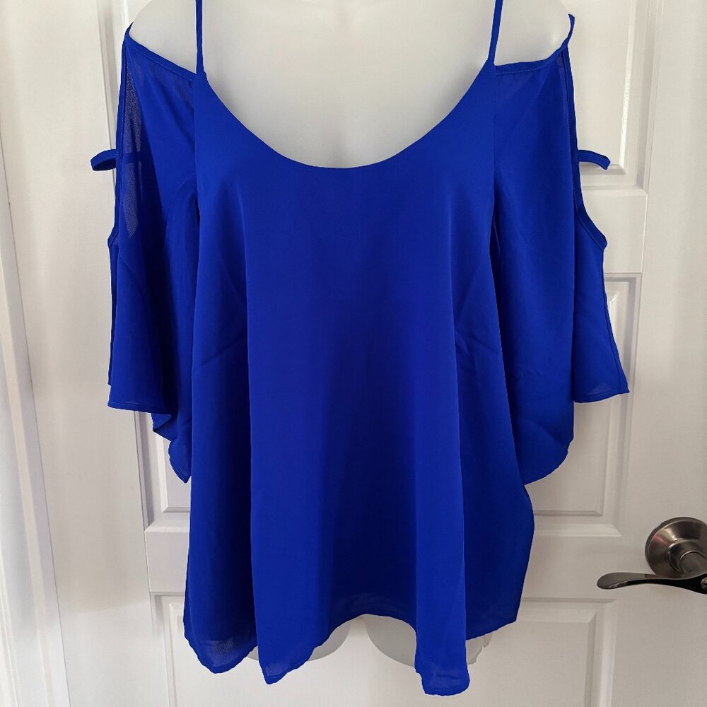 Three Eighty Two Aliyah Strapped Lined Cold Shoulder Top Size Small NWT